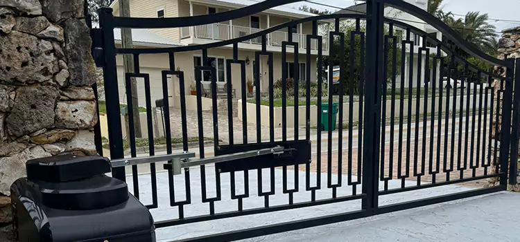 Swing Gate Opener with Keypad Bryan